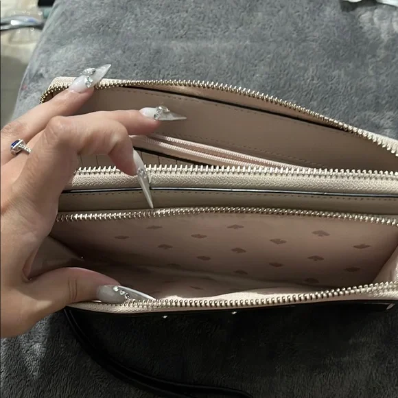 Kate Spade Black and Tan Wristlet - Picture 2 of 7